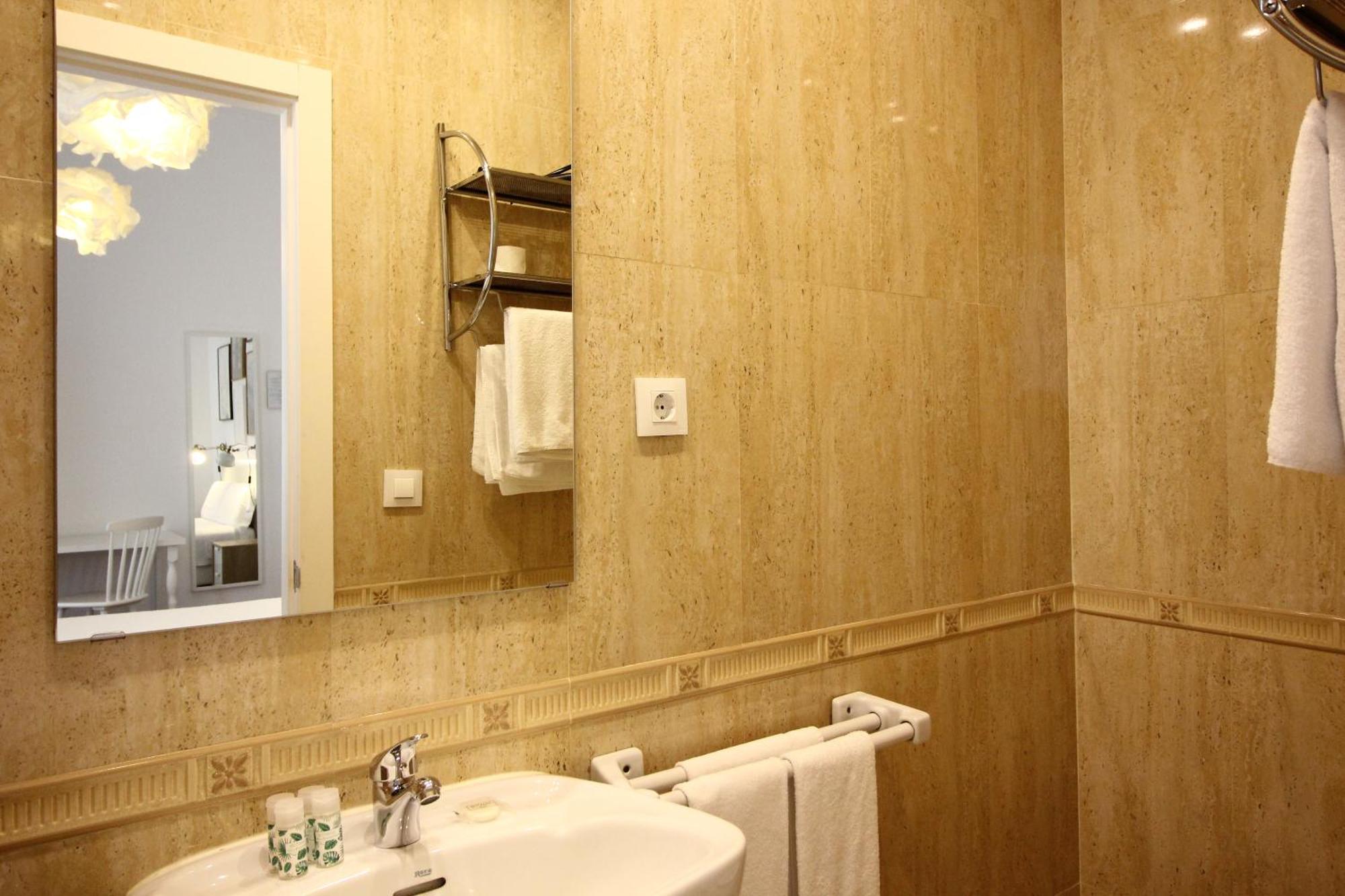 Las Atarazanas - Design Hostal Sevilla Dış mekan fotoğraf